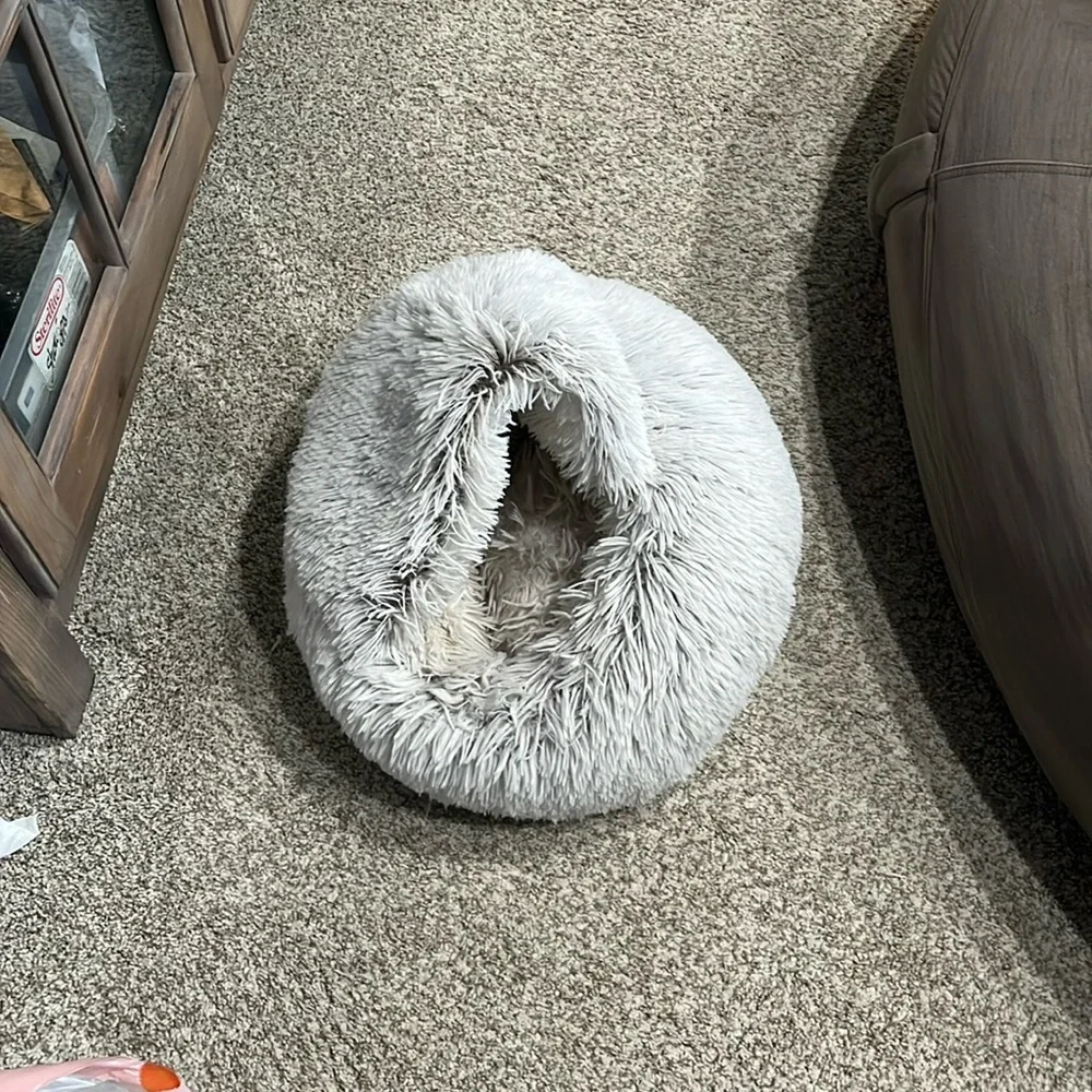 Small fluffy cat bed